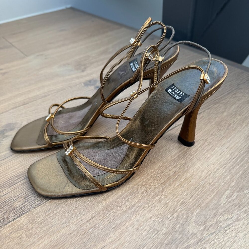 STUART WEITZMAN GOLD STRAPPY HEELS SIZE 6